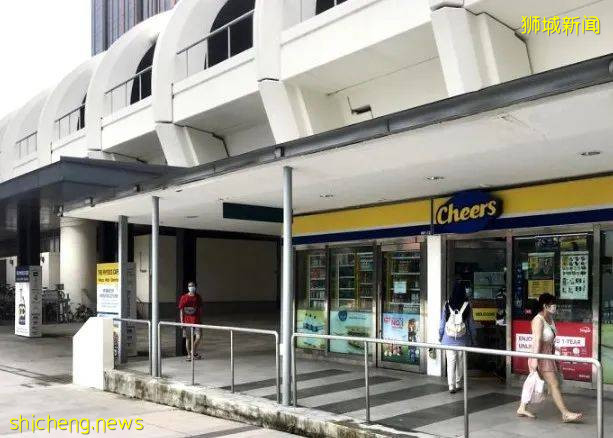 注意，新加坡167家便利店2022年1月起不再免费提供塑料袋