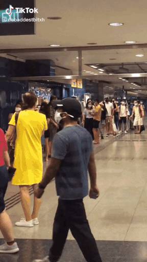 震驚！人從衆𠈌，疫情之下新加坡周末多處現大規模人潮