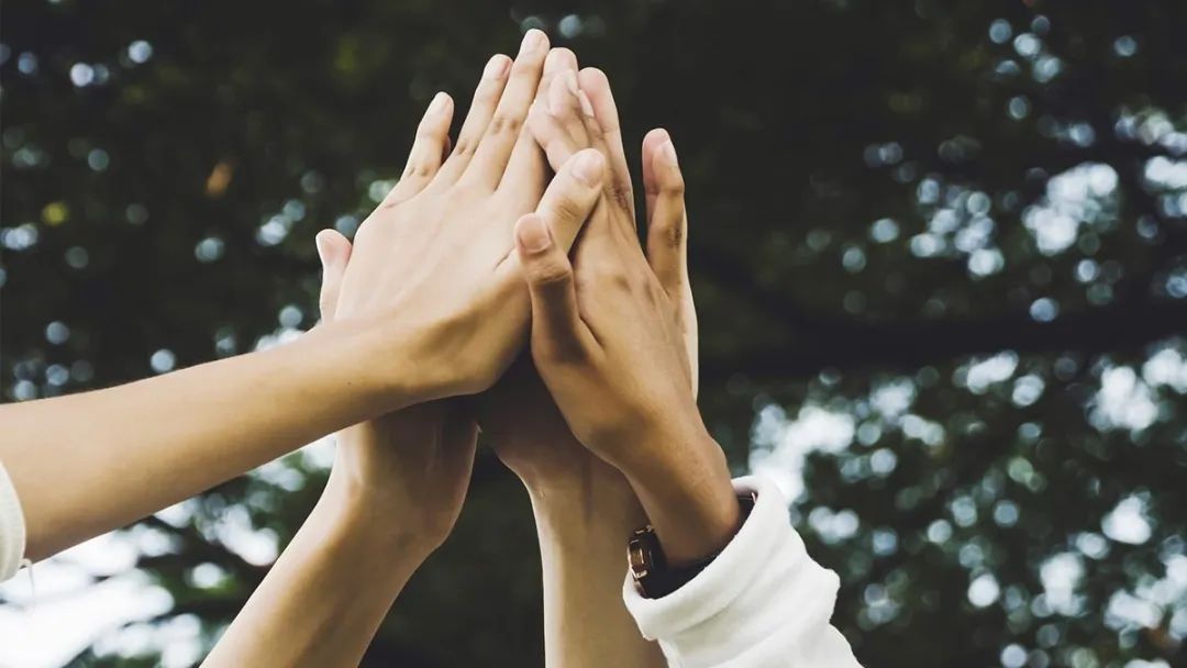 新加坡华助会拨100万新元助新加坡华族渡过难关，超过3000户家庭还将受益于华助会2020新政策