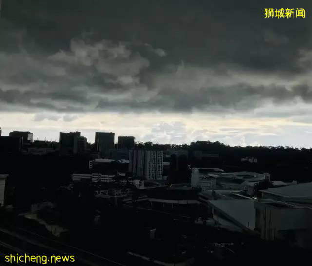 雷电、大雨来袭！新加坡未来两周将持续闷热潮湿天气