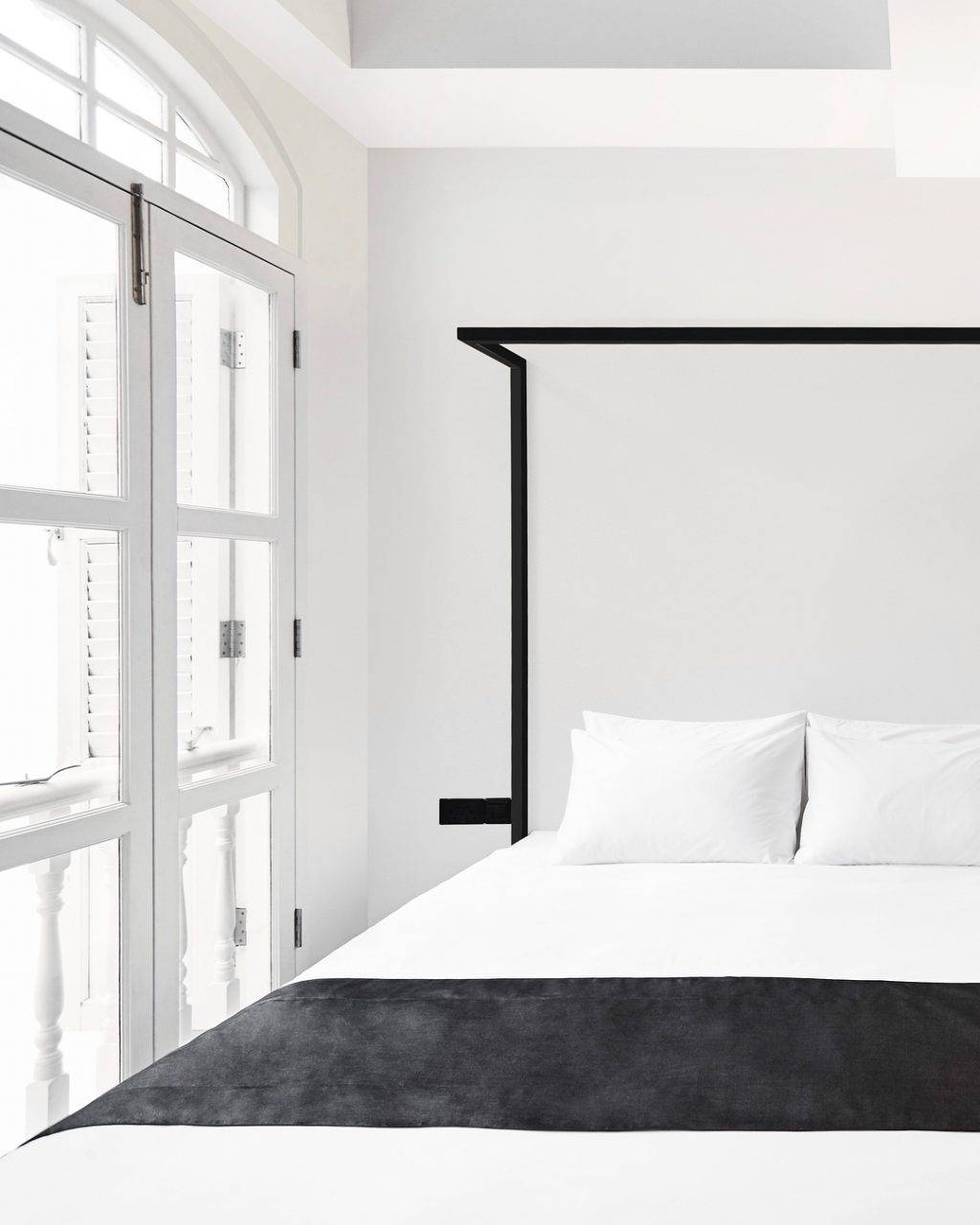 一切只有黑與白！私藏版黑白世界🤫 網紅爆款“Hotel Mono”容不下其他色彩的極簡純色酒店