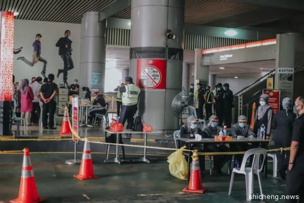 ◤行动管制◢持新国冠病检测入境 全送隔离中心14天 没得回家