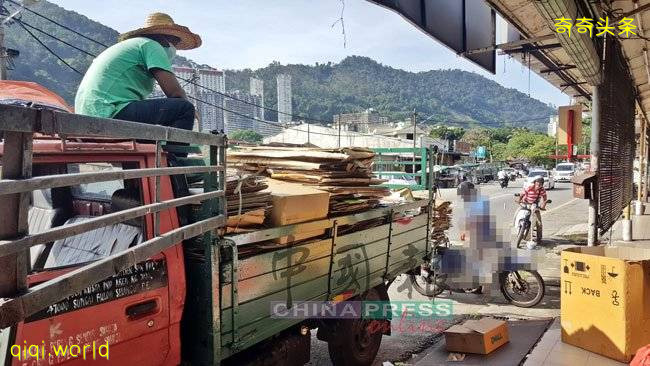 管制期手停口停 撿紙皮 換三餐 !