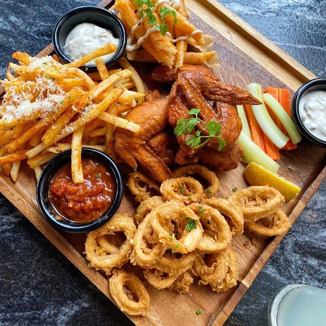 肉食者的年终狂欢：狮城“烤肋排”前来报道