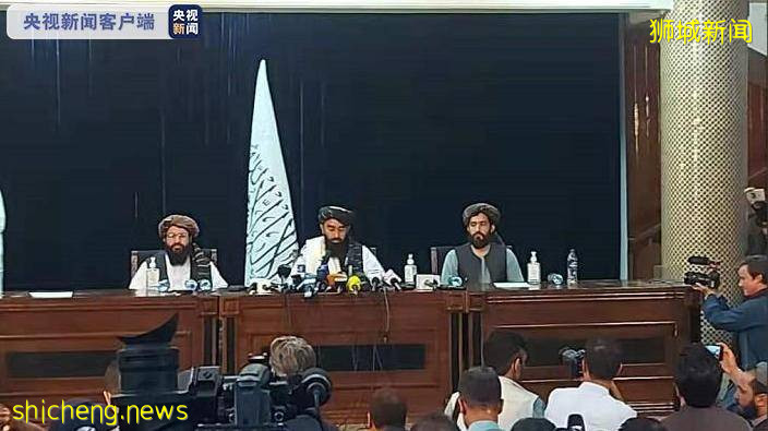 李光耀又“神預言”了美國和阿富汗？一夜變天！難民扒飛機高空跌落，自拍視頻曝光