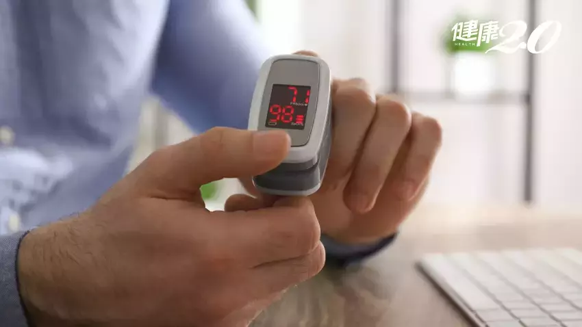 昏迷、吐血!新加坡孕妈两度感染新冠,从鬼门关走一遭后产下宝宝