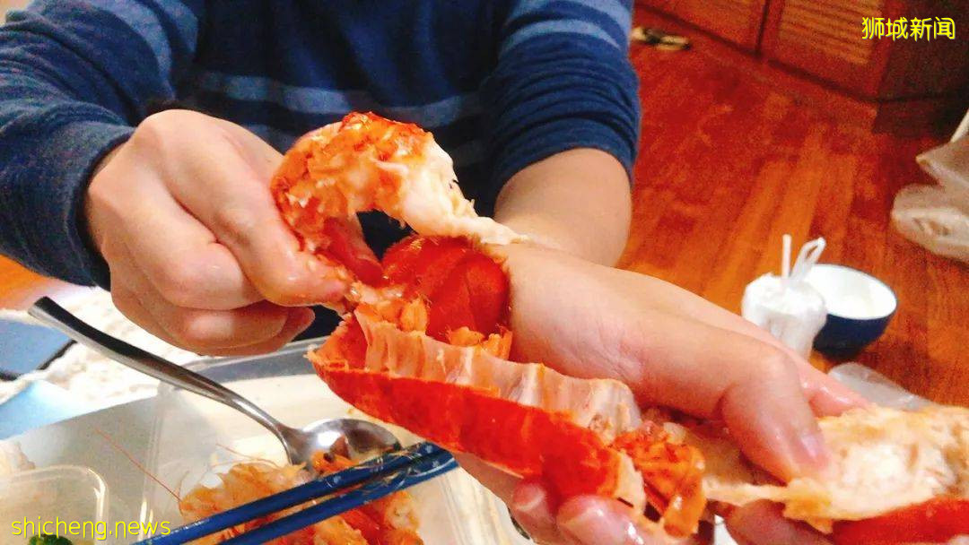 海鮮大餐外賣僅$49！1家3口豪吃龍蝦、鮑魚、大蝦、鹽焗雞