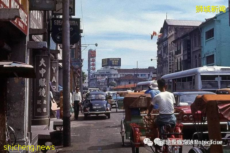 上世紀50-60年代，南洋島國新加坡，迎來經濟繁榮的第一次來臨時!