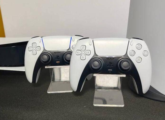 新加坡垃圾里真有干货?男子捡空盒居然转手卖30新元