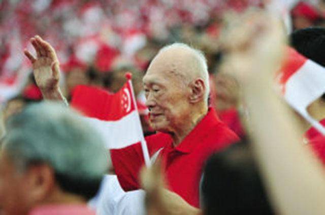 李光耀的預言：歐元區解體，美國不再強大，不確定新加坡是否存在