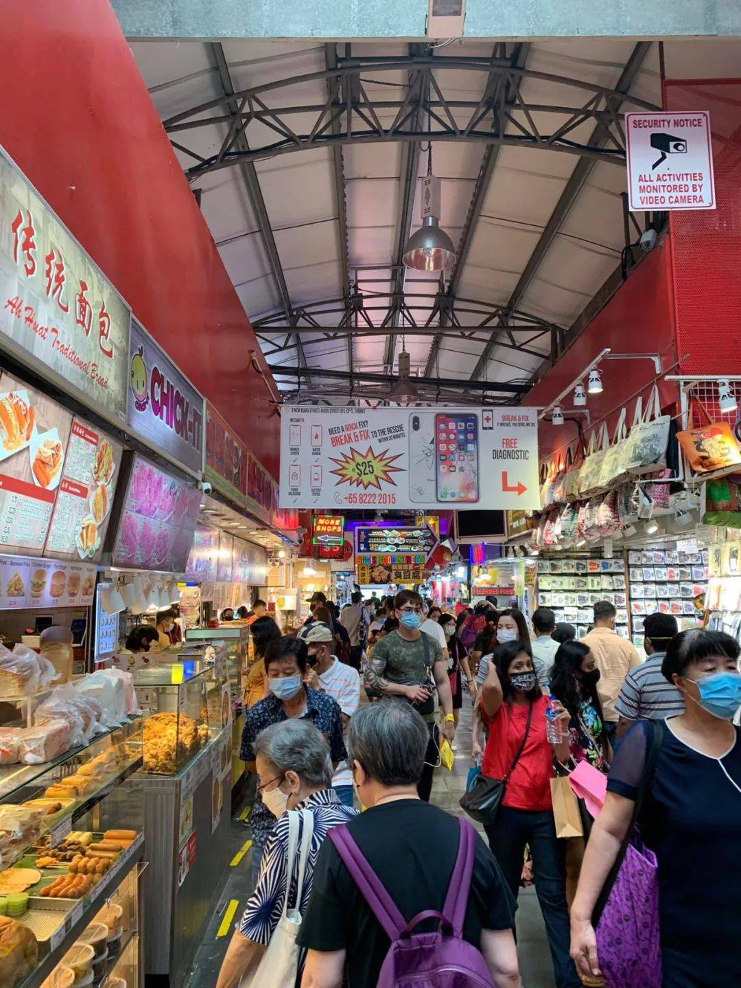 最新报告！今年，新加坡至少15万人离开，1万多家店倒闭