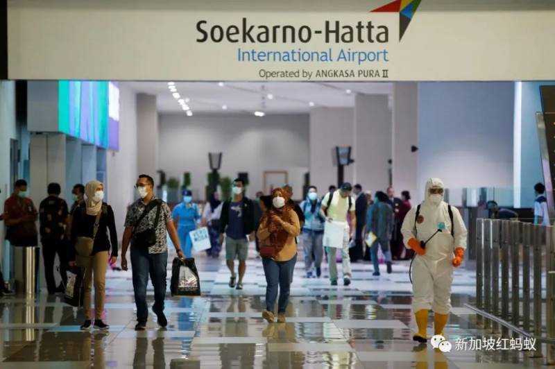 印度尼西亚抗疫不力，还想叫新加坡吃死猫