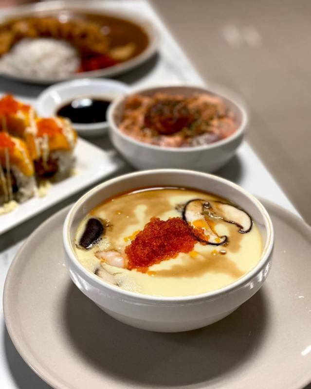 Japanese Curry Express舊商場裏的日式料理店，餐點從S$5起跳🔥 厚切生魚片、招牌丼飯、壽司卷