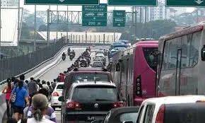 在新加坡工作有多幸福?996在新加坡不可行