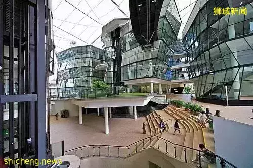 想去新加坡读艺术学校,应该怎么做