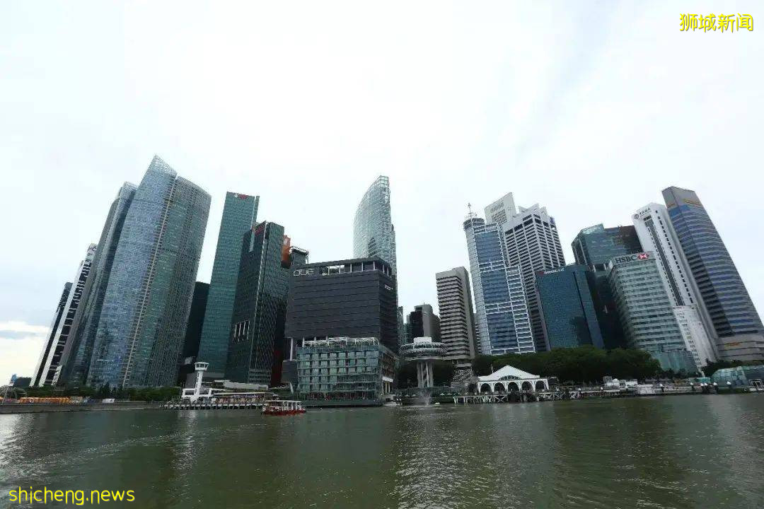 數據顯示，新加坡近年來居民收入上漲，更多的人住在自己的房屋，就業有保障