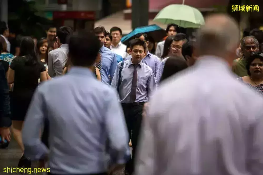 最新！新加坡毕业生就业报告出炉，SMU均薪最高，这个专业成最大赢家