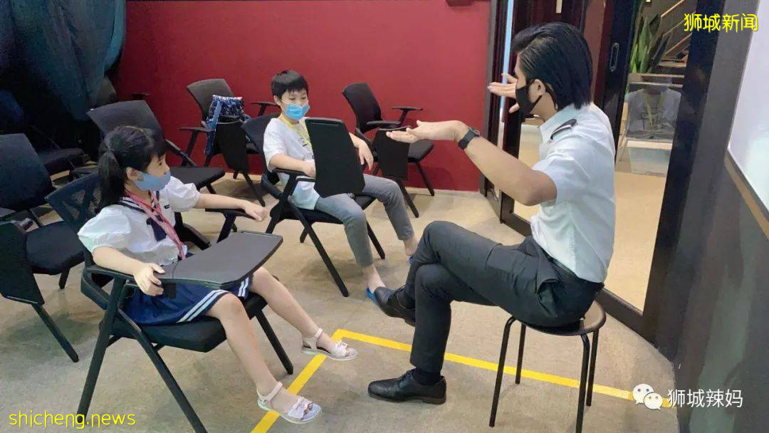 沖上雲霄！僅$75就能體驗開飛機的感覺！新加坡這間飛行學校太贊了