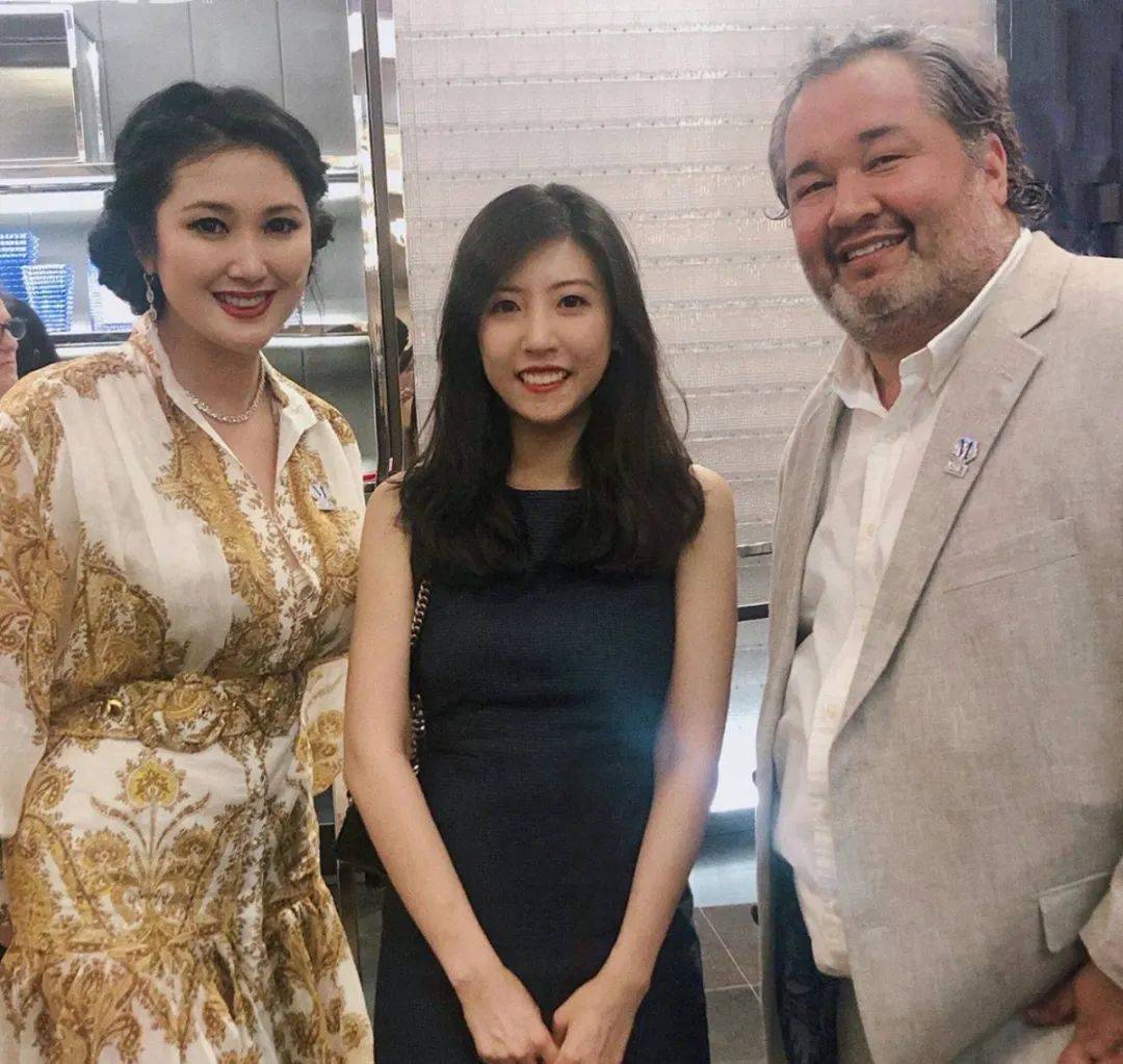 被40國禁飛後，明晚起，新加坡也禁止英國訪客入境 ！美女留學生：2020我看透了，想回國卻被罵