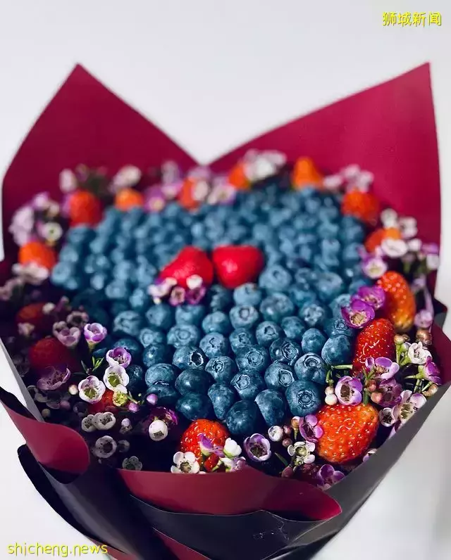 买花不再浪费钱!100%可食用的花束,结合水果+坚果+干果+甜食等材料,全岛首创💐