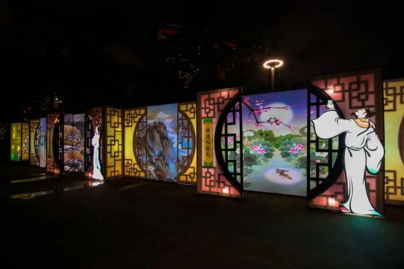 濱海灣花園慶中秋活動正式開啓,每晚7點亮燈,爲期2周,免費入場