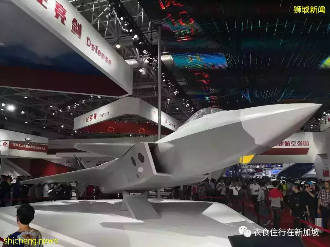 新加坡航展“减量不减热度”,美印等国多型飞机进行飞行表演