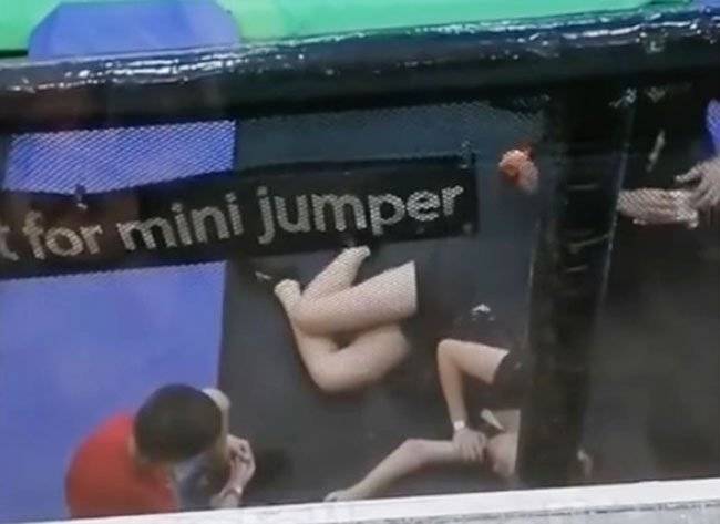 蹦床嬉戲出意外 少女手肘脫臼