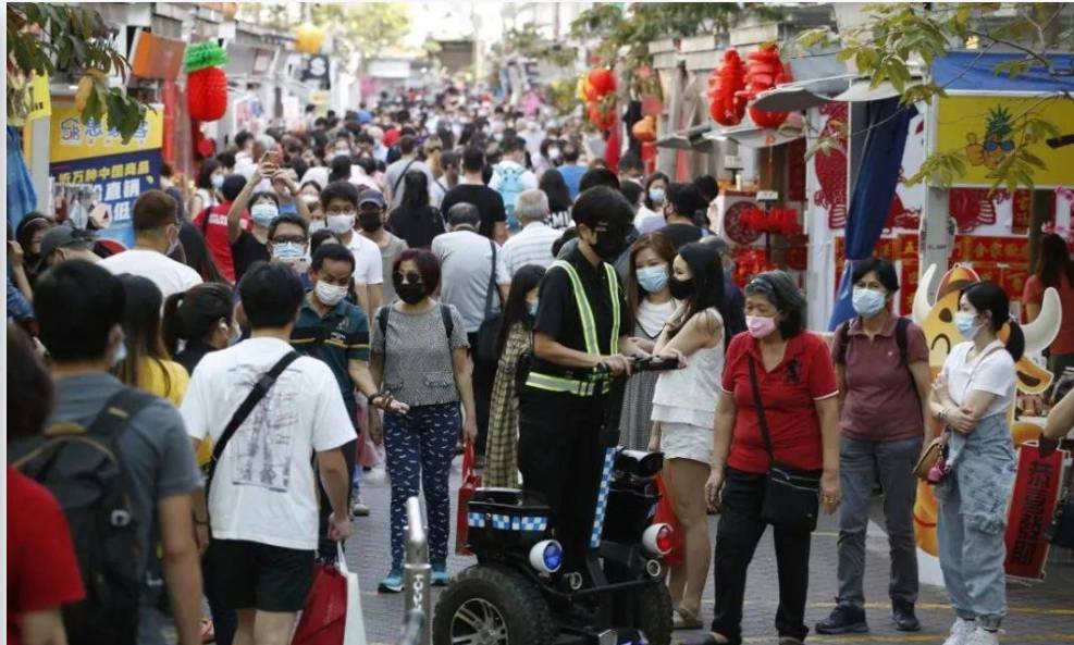 疫情之下,新加坡“唐人街”除夕前夕一个字“冷”