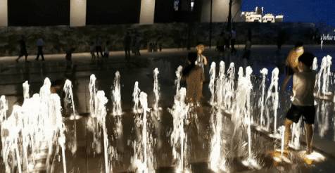 中国这个城市的跨年狂欢夜,让新加坡的我们太羡慕了