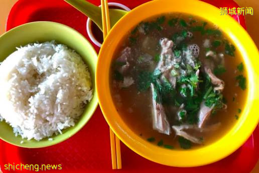 新加坡这11家有钱也不一定能吃到的粿汁店,为何天天大排长龙