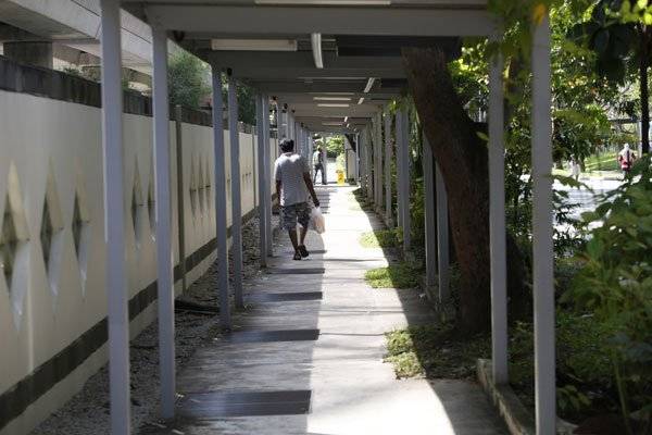 脚踏车撞女童伤左眼  18岁送餐员被捕