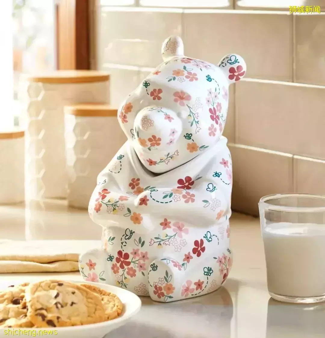 新加坡首家迪士尼商城开业，可可爱爱