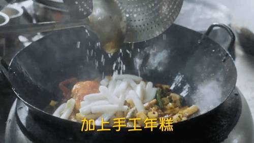 宝藏烧烤店,原汁原味川味烧烤!90多种美食碳香过瘾!撸串喝酒第一选择,“熊猫撸串”来啦
