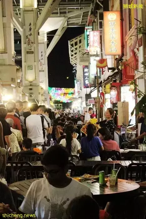 新加坡发达的餐饮业 吃在新加坡