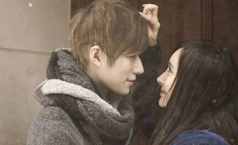 “畢業太早”!新加坡開學第一天,發現同班同學竟是中國男明星