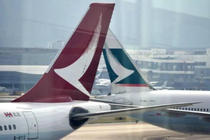 全球航空業陷冰河期：香港國泰航空斷臂求生，新加坡航空削4300人占總員工兩成
