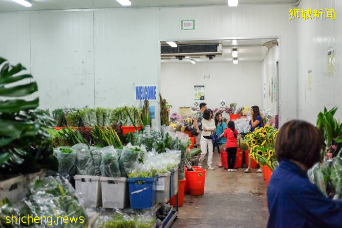 除了超市，原來新加坡還能在這些地方買到鮮花