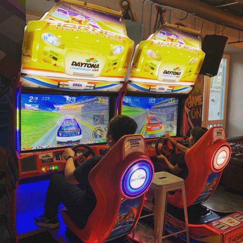 新加坡街机酒吧👾 Level Up 喝酒玩游戏🎮 老式电玩机经典重现、90后集体回忆地