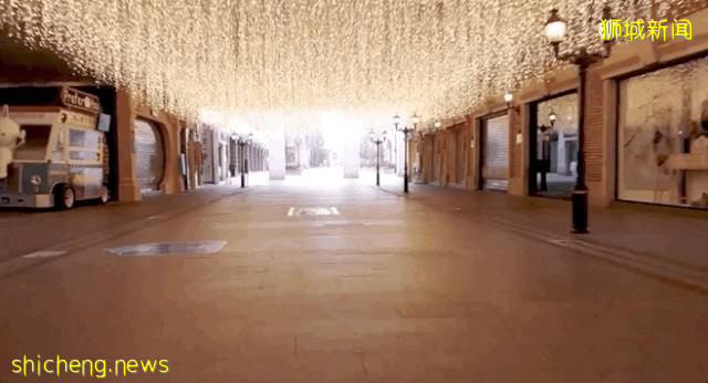 武汉3000人超级派对让世界羡慕!新加坡网友炸了:让美国好好看看