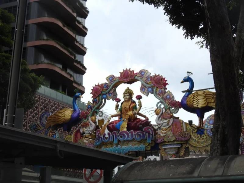 【探新日記】這個周末就是屠妖節了，一起來了解本地印度人的聚居處——小印度