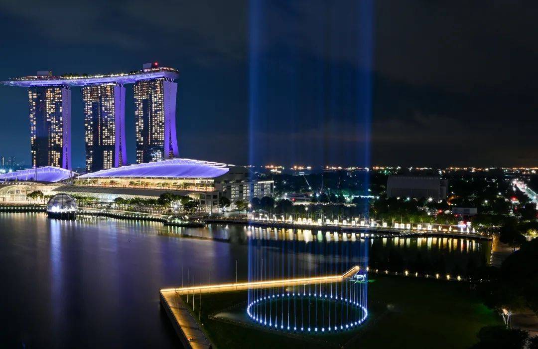 新加坡滨海湾倒计时活动首次搬上网络,公众可线上参与社区跨年观赏烟花