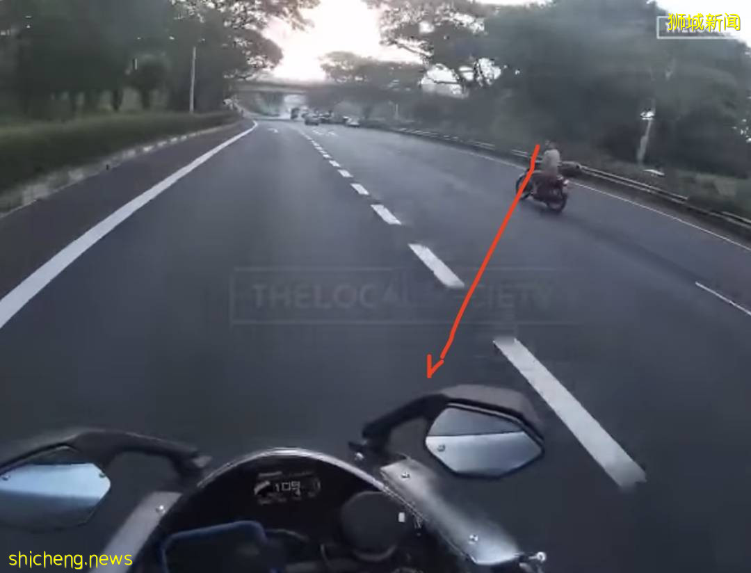 視頻曝光！新加坡這男子一天2次裸奔上街