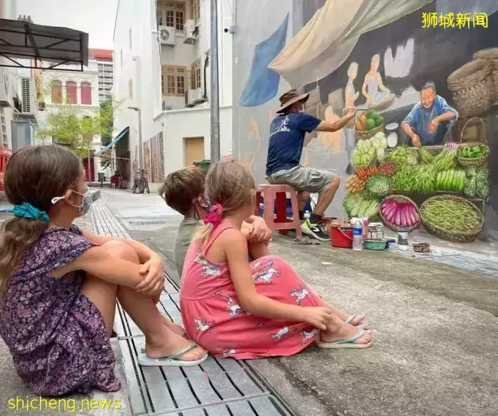 牛车水新增多幅巨型壁画,本地艺术家爆肝24天!超有趣互动体验快来打卡