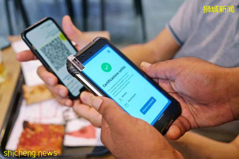 回國機票飙漲破萬元，新中航班7天熔斷2次！新加坡部長：繼續開放，最終跟全球免隔離