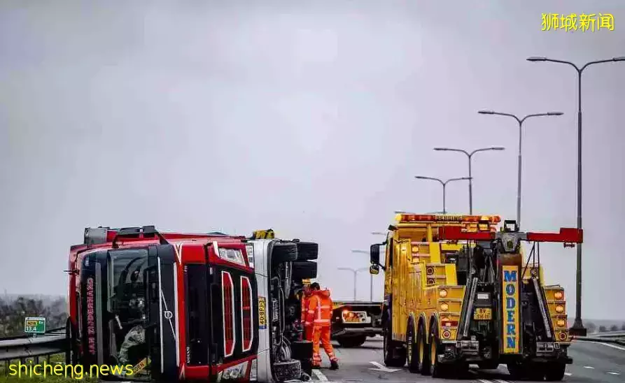 新航飞机降落时险出事!剧烈抖动差点冲出跑道!新加坡曾发生这些空难