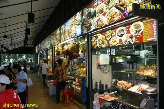 在新加坡食阁收托盘，月薪竟高达1万2500元