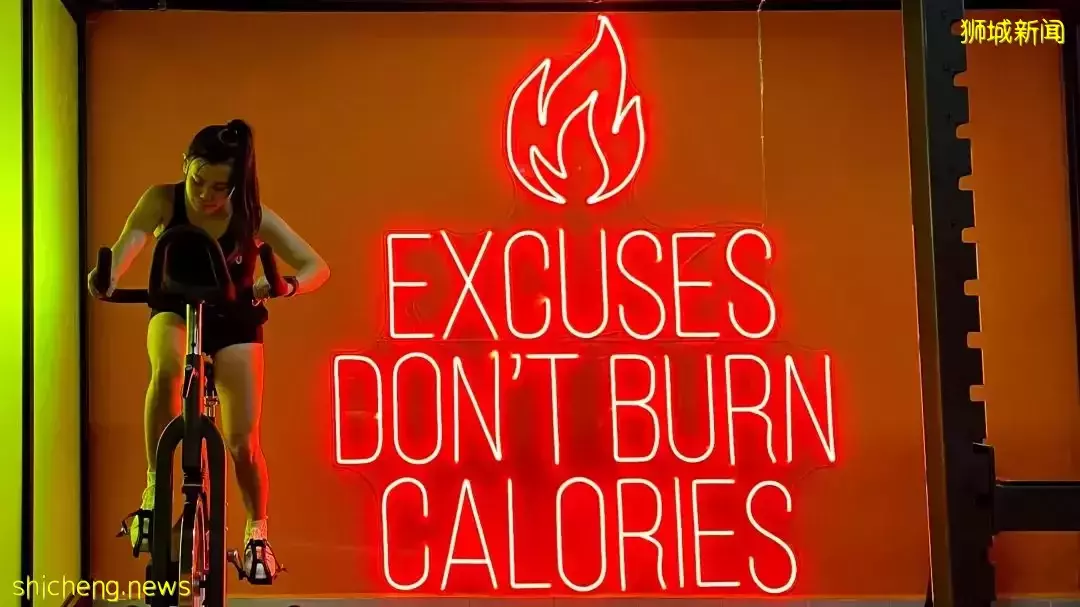 仅$3+/小时!新加坡新开24小时营业健身房,霓虹灯风格超酷炫