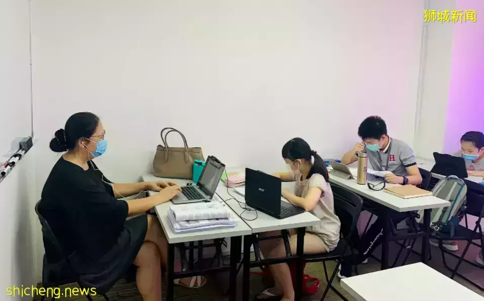 疫情下，马来西亚2.1万人辍学！新加坡没有“垮掉的一代”，全靠怕输精神