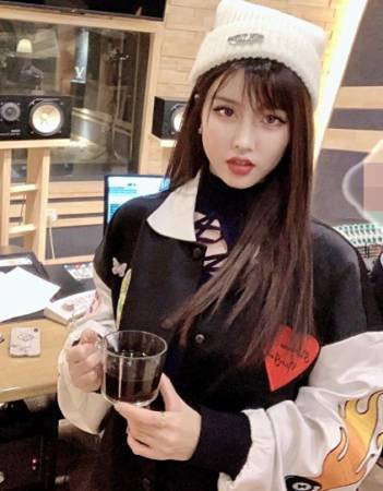 By2谁是姐谁是妹?终于一眼看出来了