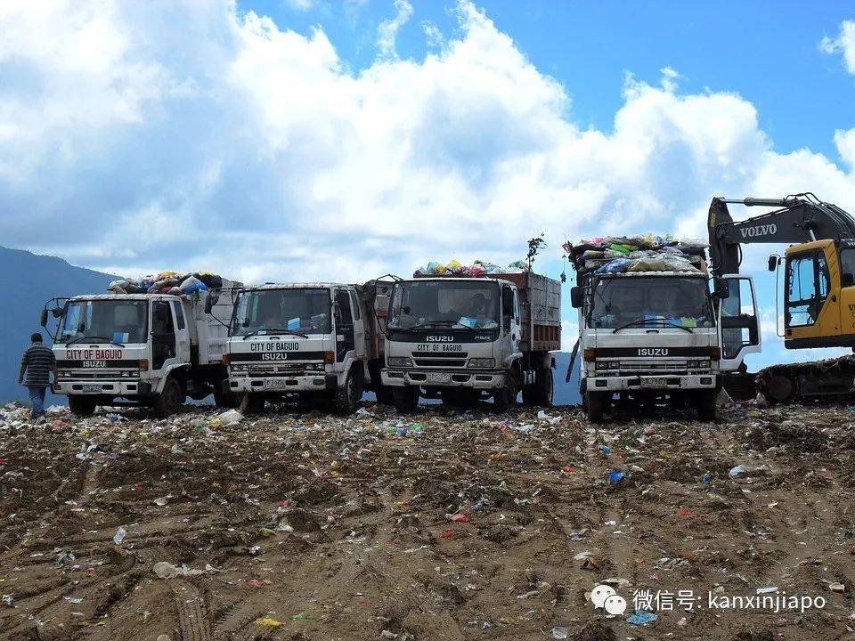 新加坡处理垃圾员月薪竟然有4458新币?“我宁可每天面对垃圾”